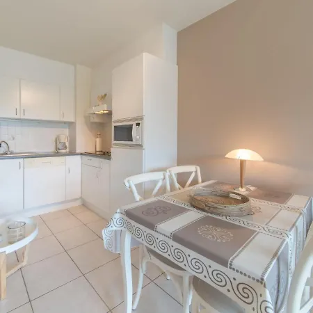 Lägenhet Zeeflat By Interhome *